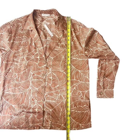 New W/ Tags Blush & Day Medium Silky Long-Sleeve Botanical Print Blouse - Picture 8 of 13